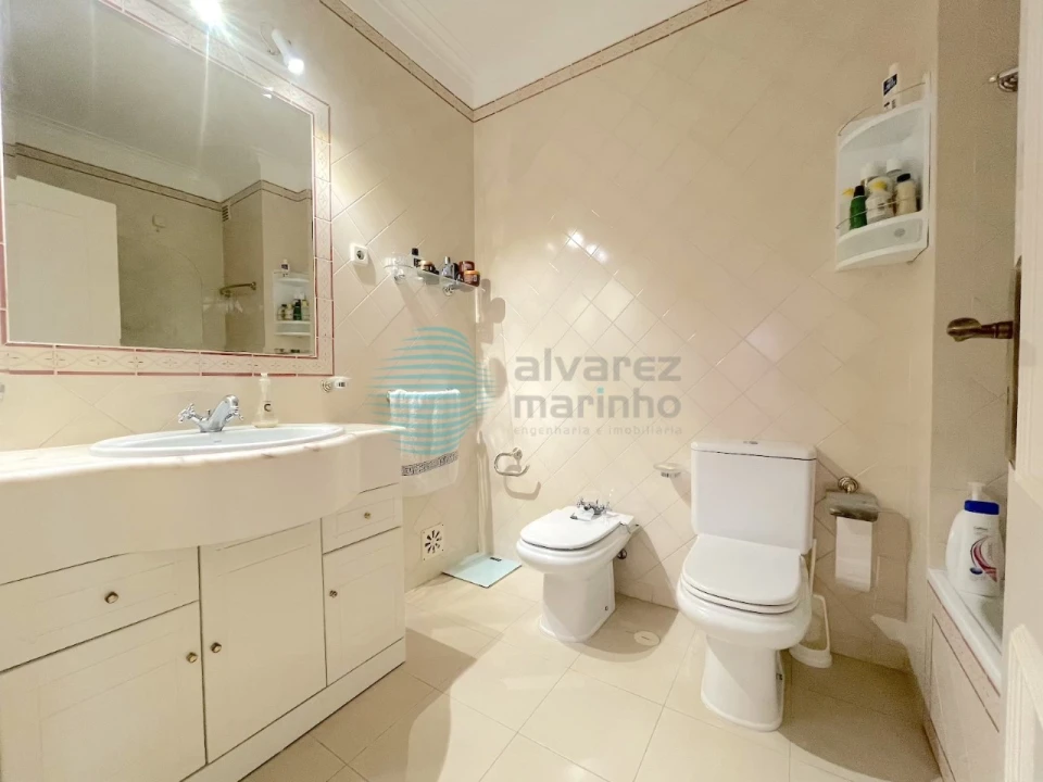 Apartamento T3 para Venda em Portimão Foto 41