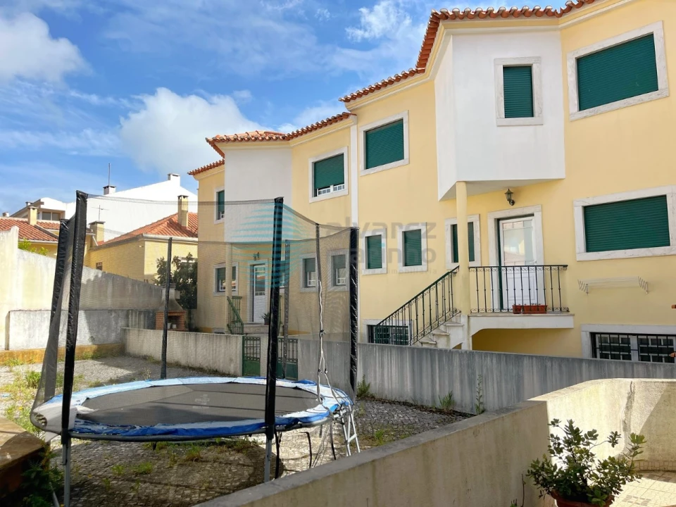 Moradia T3 para Venda em Bombarral e Vale Covo Foto 8