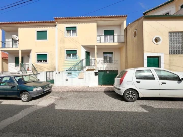 Moradia T3 para Venda em Bombarral e Vale Covo