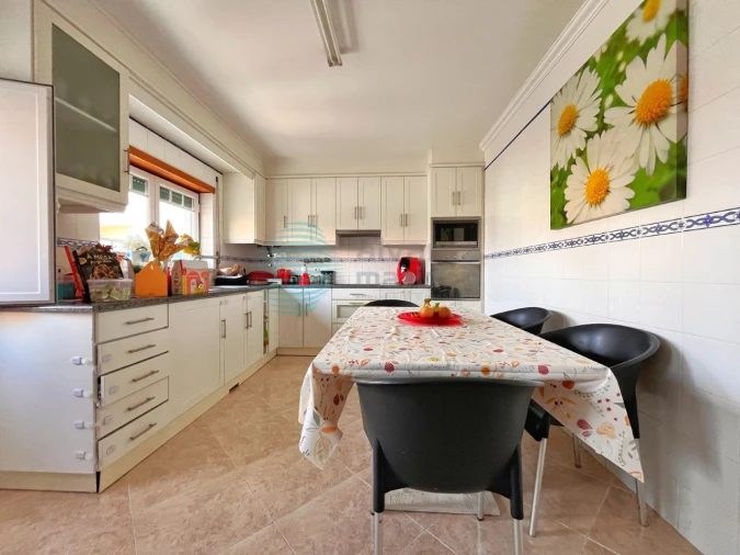 Moradia T3 para Venda em Bombarral e Vale Covo Foto 5