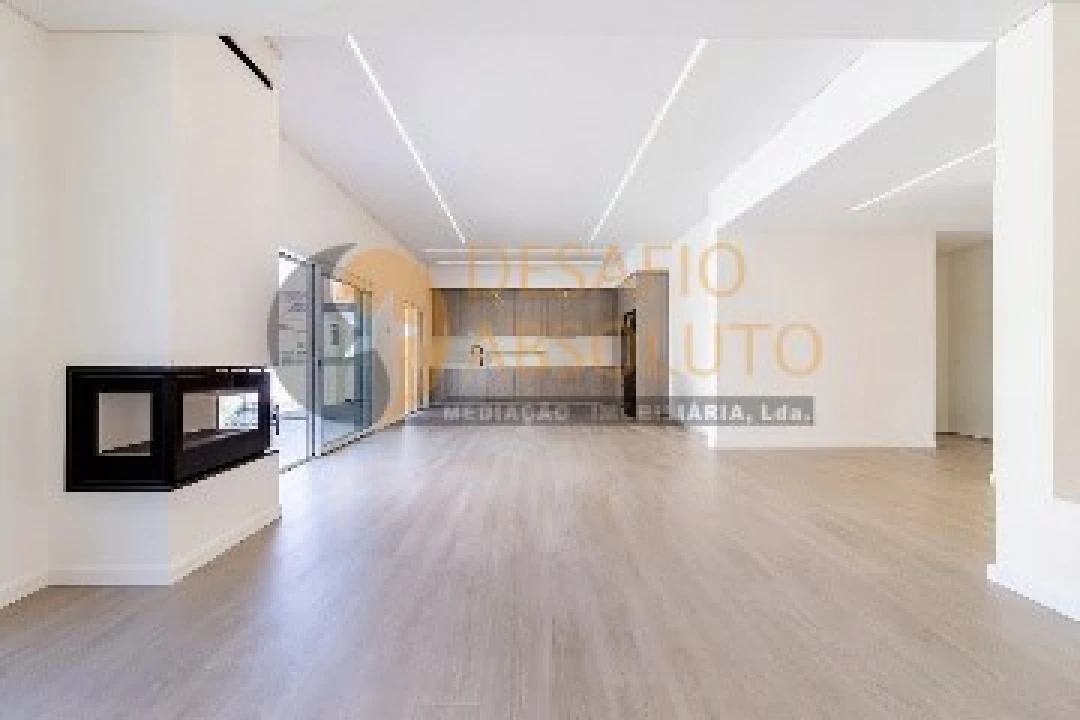 Moradia T3 para Venda em Fernao Ferro Foto 4