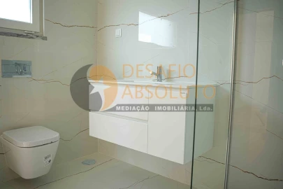 Moradia T2 para Venda em Fernao Ferro