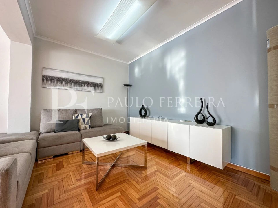 Apartamento T2 para Arrendamento em Antas e Abade de Vermoim Foto 2