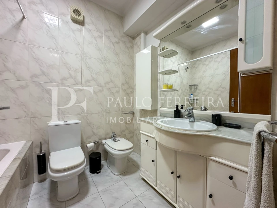 Apartamento T2 para Arrendamento em Antas e Abade de Vermoim Foto 14