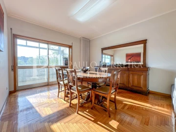 Apartamento T2 para Arrendamento em Antas e Abade de Vermoim