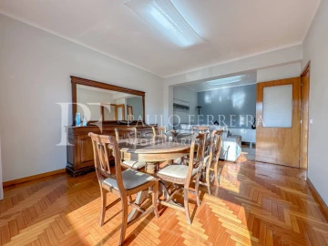 Apartamento T2 para Arrendamento em Antas e Abade de Vermoim