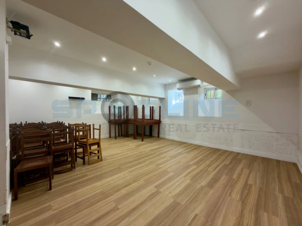 Loja para Cedência de Quotas em Alvalade Foto 7