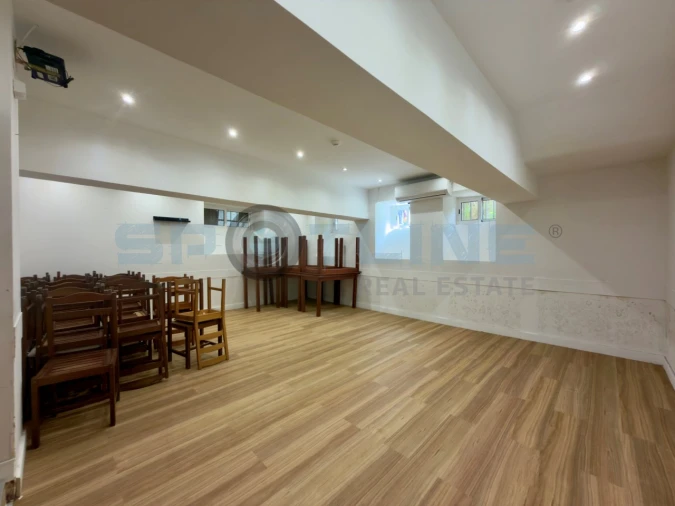 Loja para Cedência de Quotas em Alvalade Foto 7