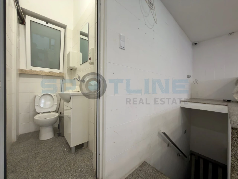 Loja para Arrendamento em Alvalade Foto 5