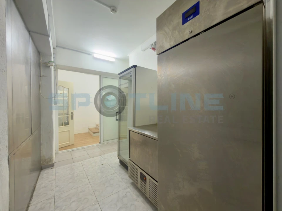 Loja para Arrendamento em Alvalade Foto 19