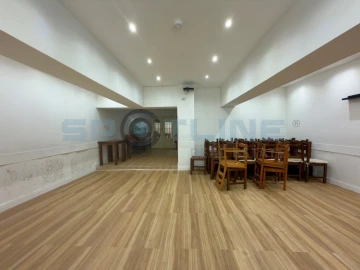 Loja para Arrendamento em Alvalade