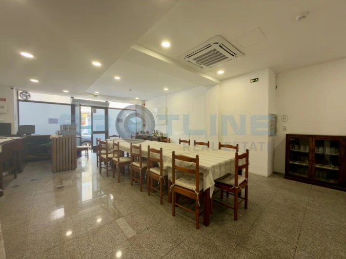 Loja para Arrendamento em Alvalade Foto 2