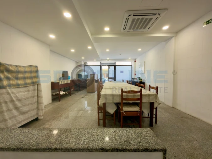 Loja para Arrendamento em Alvalade Foto 3