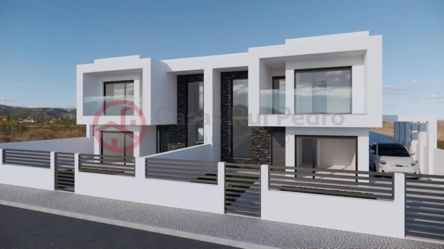 Moradia T4 para Venda em Fernao Ferro Foto 4