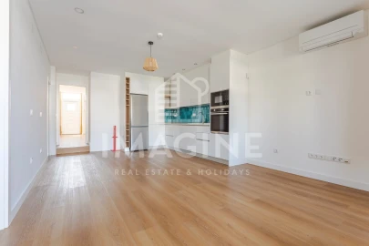 Apartamento T2 para Arrendamento em União das Freguesias de Setúbal