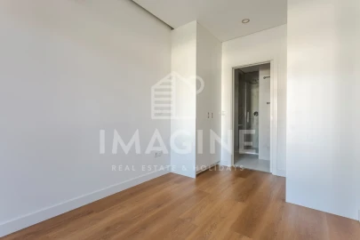 Apartamento T2 para Arrendamento em União das Freguesias de Setúbal