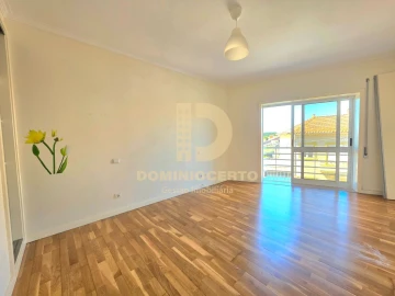 Apartamento T3 para Venda em Arcozelo