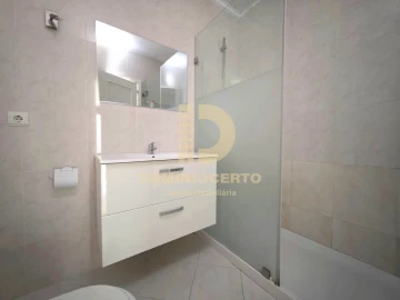 Apartamento T3 para Venda em Arcozelo
