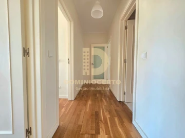 Apartamento T3 para Venda em Arcozelo