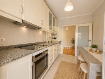 Apartamento T3 para Venda em Arcozelo