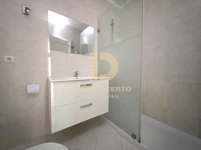 Apartamento T3 para Venda em Arcozelo Foto 22