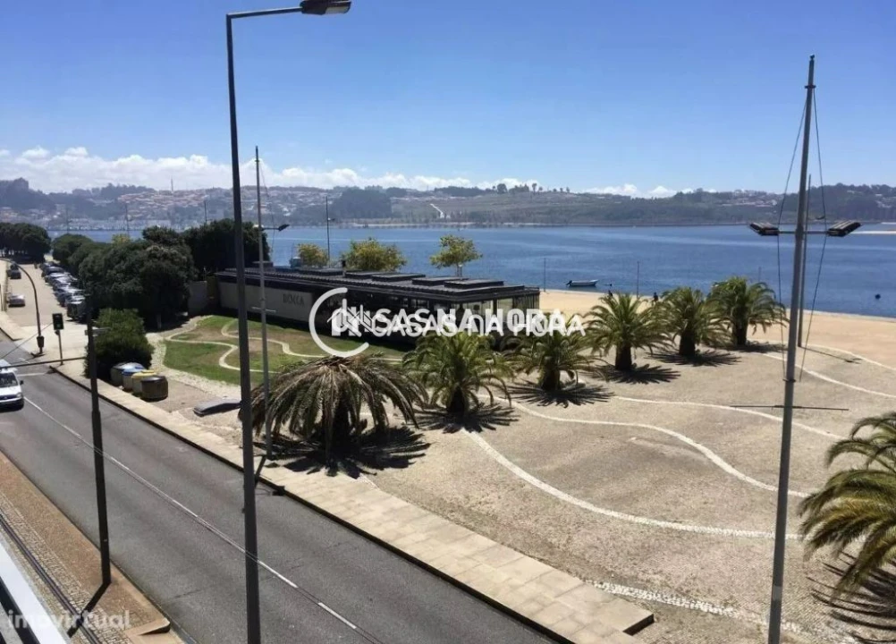 Apartamento T2 para Arrendamento em Aldoar, Foz do Douro e Nevogilde Foto 8