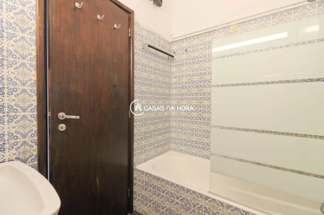Apartamento T2 para Arrendamento em Aldoar, Foz do Douro e Nevogilde Foto 13