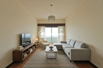 Apartamento T2 para Arrendamento em Aldoar, Foz do Douro e Nevogilde