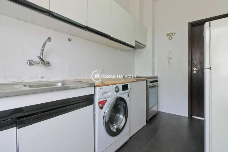 Apartamento T2 para Arrendamento em Aldoar, Foz do Douro e Nevogilde Foto 7