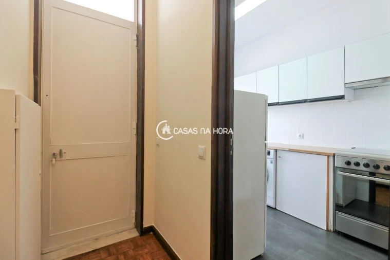 Apartamento T2 para Arrendamento em Aldoar, Foz do Douro e Nevogilde Foto 16