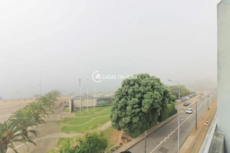 Apartamento T2 para Arrendamento em Aldoar, Foz do Douro e Nevogilde Foto 17