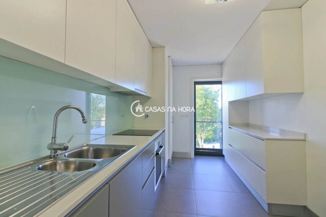 Apartamento T3 para Arrendamento em Paranhos Foto 8