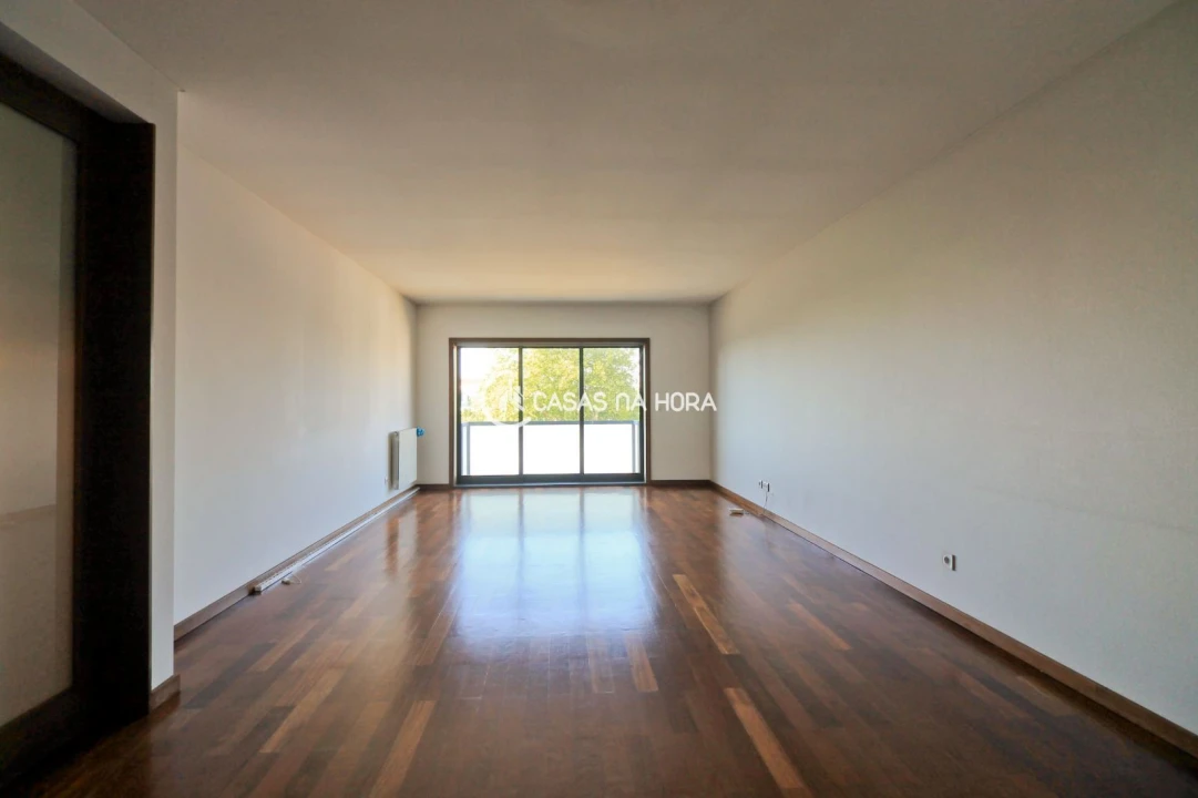 Apartamento T3 para Arrendamento em Paranhos Foto 9