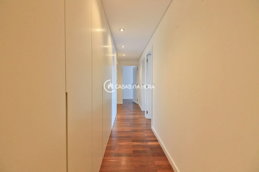 Apartamento T3 para Arrendamento em Paranhos Foto 12