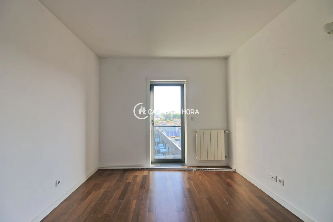 Apartamento T3 para Arrendamento em Paranhos Foto 27