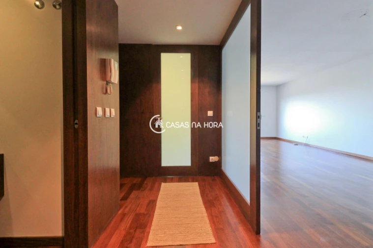 Apartamento T3 para Arrendamento em Paranhos Foto 4