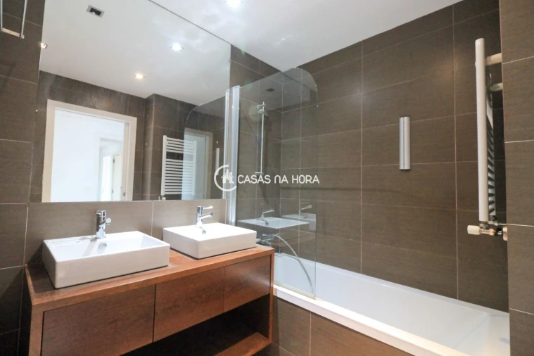 Apartamento T3 para Arrendamento em Paranhos Foto 26