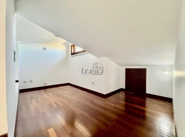 Moradia T4 para Venda em Perafita, Lavra e Santa Cruz do Bispo