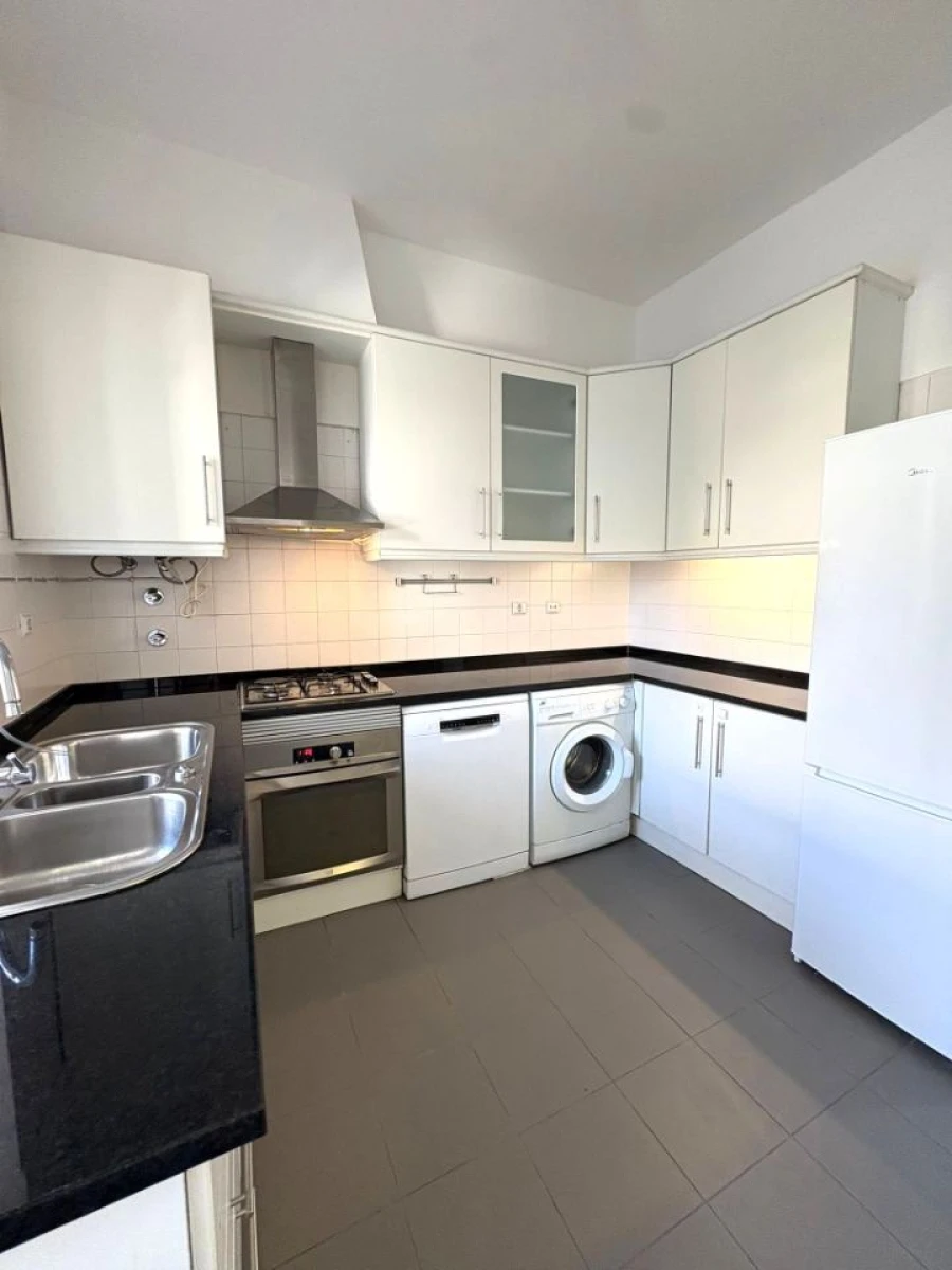 Apartamento T2 para Venda em Cascais e Estoril Foto 11