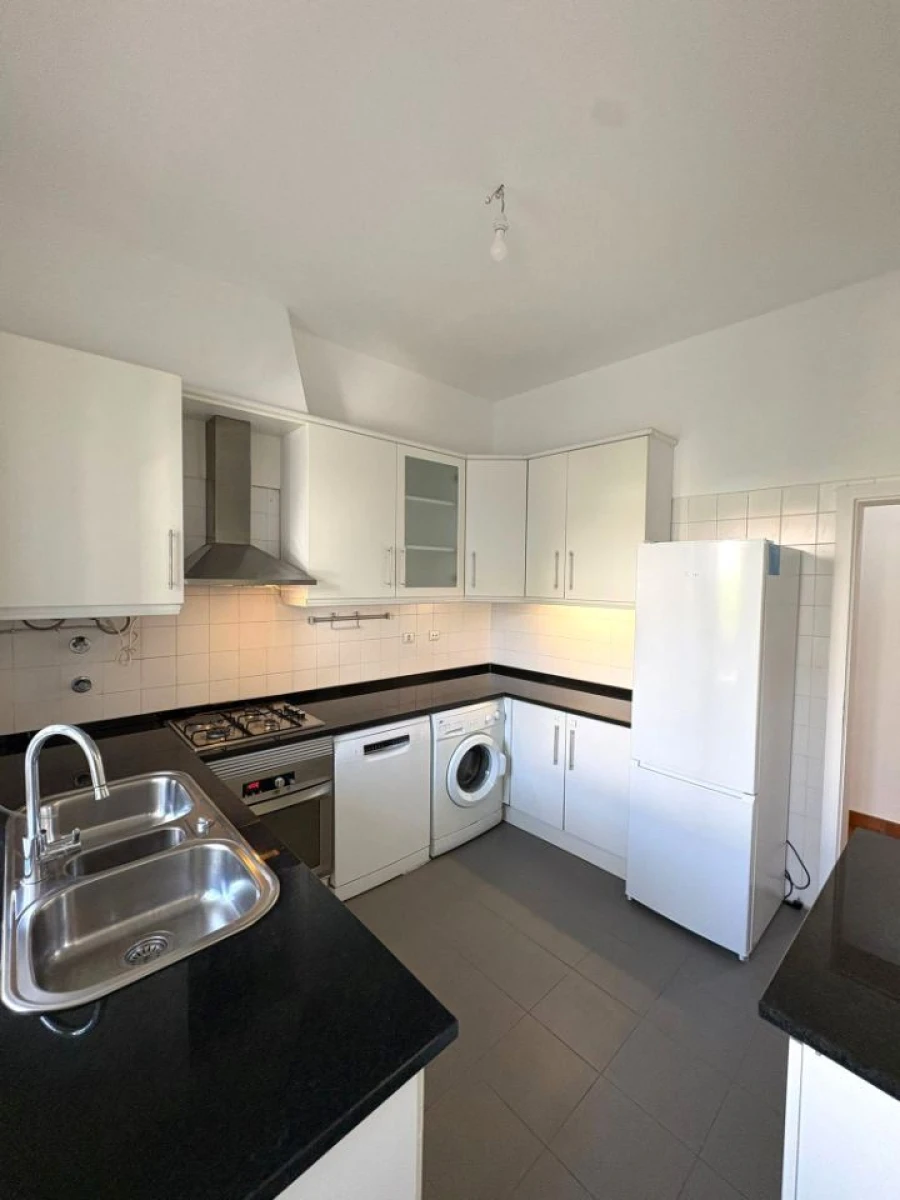 Apartamento T2 para Venda em Cascais e Estoril Foto 13