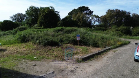 Terreno para Venda em Fânzeres e São Pedro da Cova