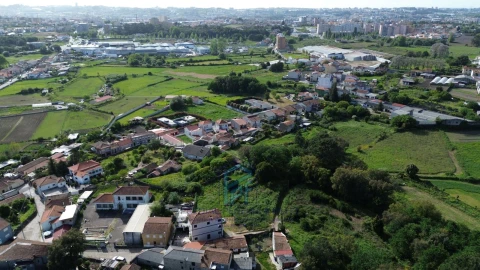 Terreno para Venda em Fânzeres e São Pedro da Cova