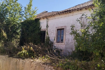 Moradia T3 para Venda em Cadaval e Pêro Moniz