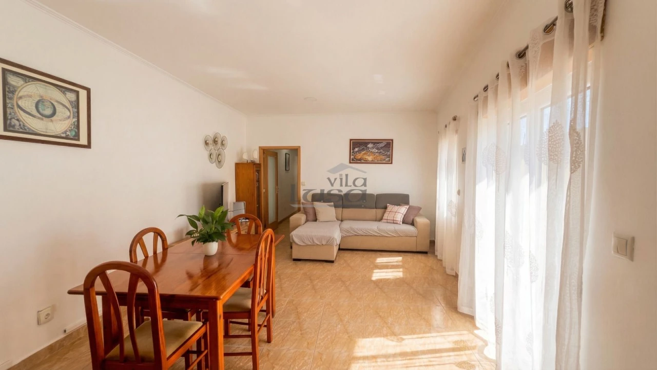 Moradia T3 para Venda em Paramos Foto 9