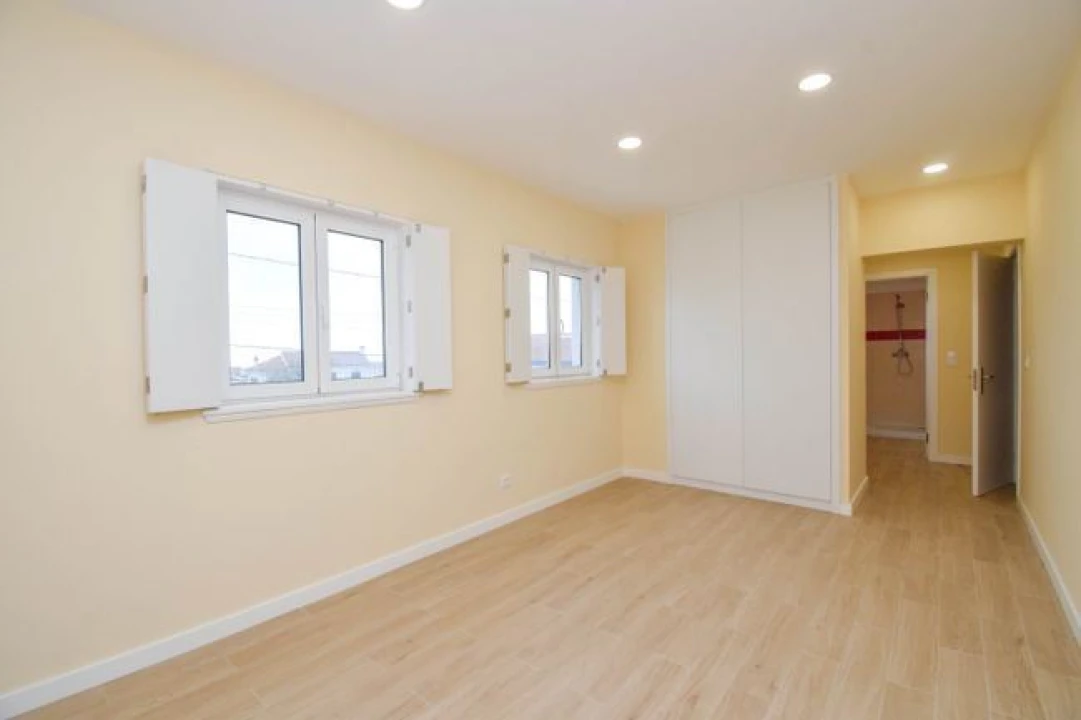 Moradia T3 para Venda em Santa Maria e São Miguel, São Martinho, São Pedro Penaferrim Foto 17