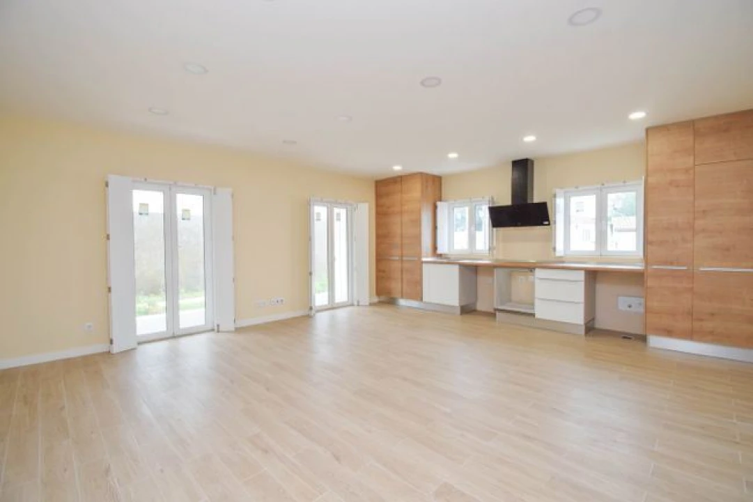 Moradia T3 para Venda em Santa Maria e São Miguel, São Martinho, São Pedro Penaferrim Foto 21