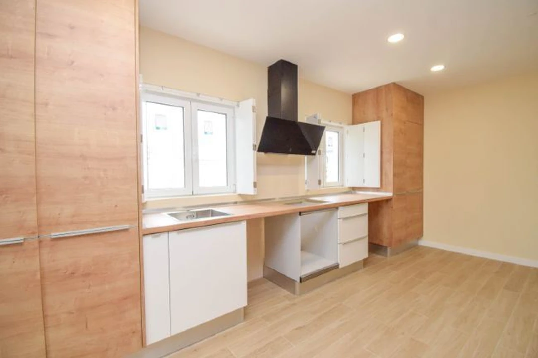 Moradia T3 para Venda em Santa Maria e São Miguel, São Martinho, São Pedro Penaferrim Foto 28