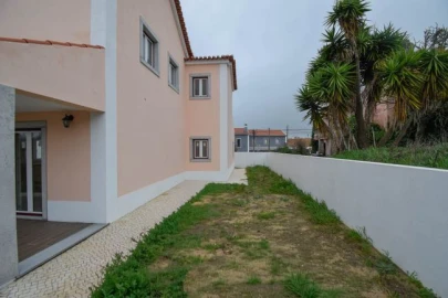 Moradia T3 para Venda em Santa Maria e São Miguel, São Martinho, São Pedro Penaferrim