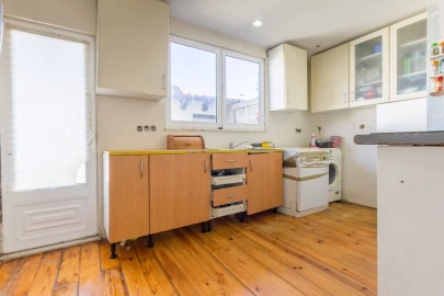 Moradia T2 para Venda em Charneca de Caparica e Sobreda