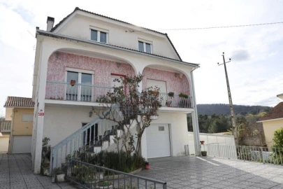 Moradia T5 para Venda em Arcozelos